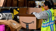 Amazon hiring 250,000 workers for upcoming holiday season
