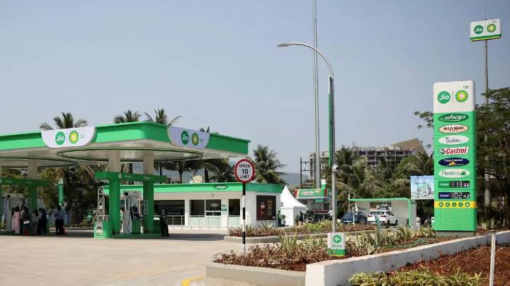 Jio-BP clocks 34% volume growth in petrol, diesel sales