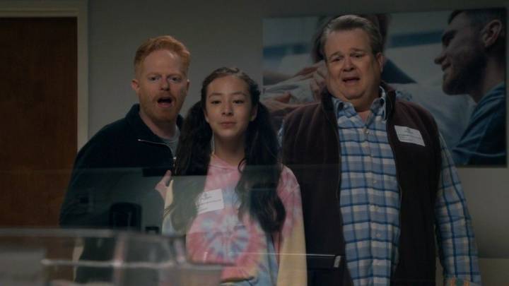 Modern Family’s Eric Stonestreet Reunited With His TV Daughter, And Jesse Tyler Ferguson Had A Funny Response