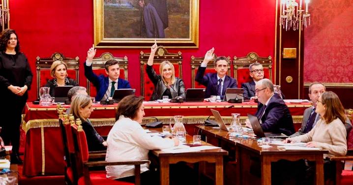 El Ayuntamiento de Granada presentará su presupuesto al Ministerio de Hacienda esta semana