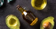 Licuar cáscara de palta y vinagre: por qué recomiendan hacerlo y para qué sirve