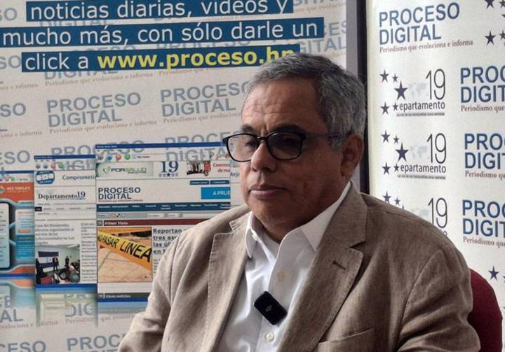 Economista advierte que una futura caída en remesas tendrá impacto sobre el valor del lempira