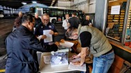 Los conductores de villavesas toman una decisión sobre la huelga tras una ajustada votación