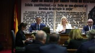 Sánchez sale del Senado "contento" y "muy satisfecho" tras cinco horas compareciendo