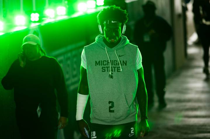 Michigan State football game live updates today vs. UCLA