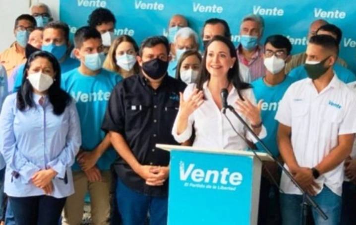 María C. Machado propone crear nueva dirección política para “sacar” a Maduro