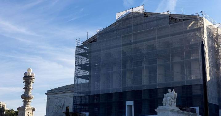 Supreme Court wants more time and information before deciding if Trump can send National Guard to Chicago