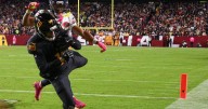 After Daniels miscue, Moody's last-play kick lifts Bears past Commanders