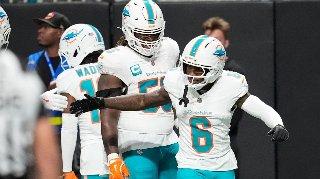 Tua Tagovailoa throws 4 TD passes as Dolphins overwhelm Falcons 34