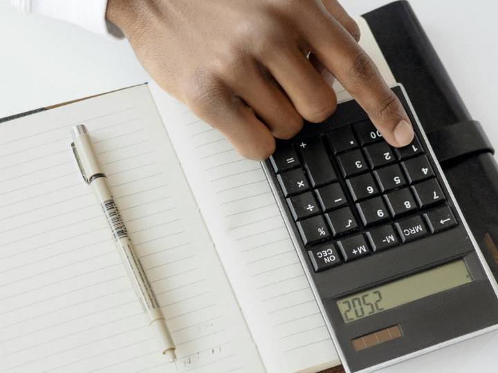 El defensor oficial cobra igual