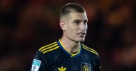 'Broken' Man United youngster Rhys Bennett reveals his dad has taken his own life