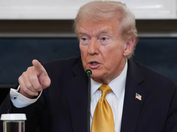 Trump vuelve a cargar contra México: “Está gobernado por los carteles, pero Sheinbaum es valiente”