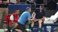Jannik Sinner paga caro el calendario y abandona ante Griekspoor en el Masters de Shanghái