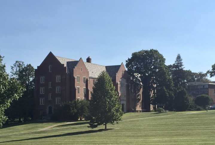 College Bound: Is a 90-Credit Bachelor’s Degree Still a Bachelor’s Degree?