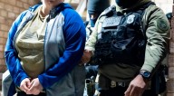 Alerta, inmigrantes indocumentados en EE. UU.: agentes de ICE podrán arrestarlos con base a su apariencia física y el idioma