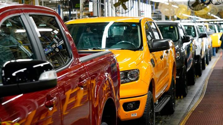 New poll reveals growing economic worry in Michigan amid Trump's trade war