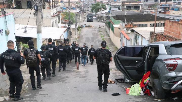 Una macroperación policial contra el narcotráfico deja 64 muertos y más de 80 detenidos en Brasil