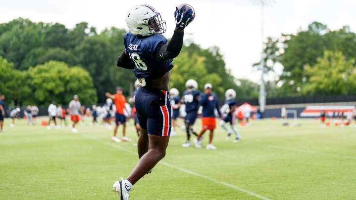 Auburn football vs Arkansas injury updates on SEC availability report