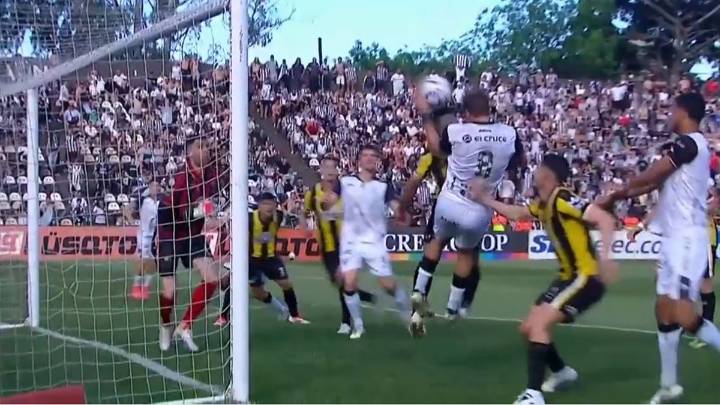 Polémica en la final: el VAR le anuló el primero a Gimnasia