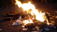Linchan y queman vivos a cinco presuntos cobradores en Oaxaca