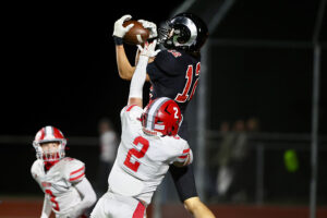 Strong second half propels Madison over Highland and earns Bobcats a bid to the playoffs