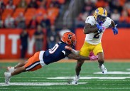 Instant analysis: Suffocating effort from undermanned defense helps Pitt escapes Syracuse victory