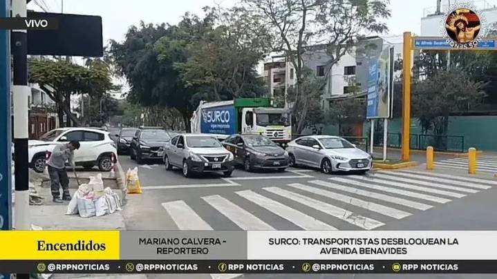 Surco: transportistas liberan las avenidas Ayacucho y Benavides tras bloqueo que causó gran congestión