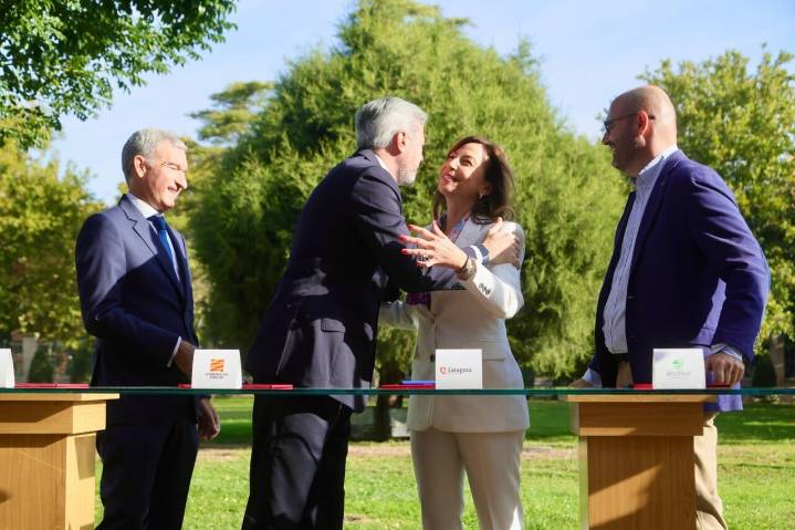 Chueca y Azcón reivindican la "nueva etapa de crecimiento" de Zaragoza con el impulso de Arcosur
