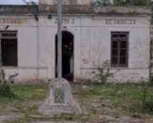 Vandalismo en una escuela rural abandonada en Chepes