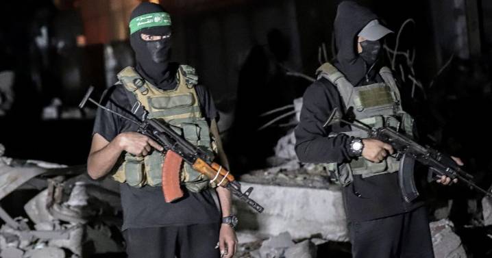 Trump threatens to ‘go in and kill’ Hamas if group doesn’t stop killing in Gaza