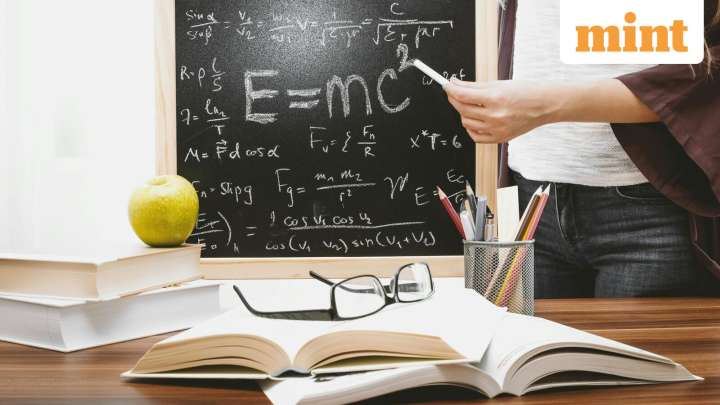 World Teachers' Day 2025: 50+ wishes, WhatsApp messages, Instagram stories