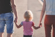 Apuestan a la crianza positiva para combatir la violencia contra las infancias