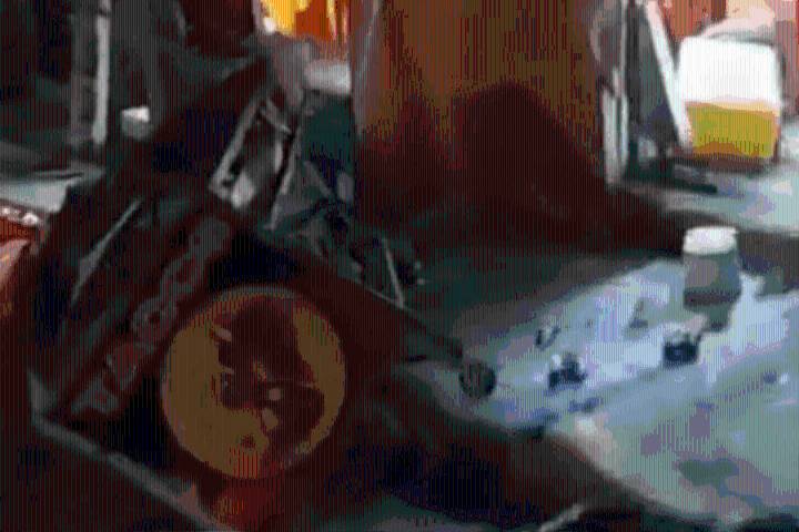 Caos en Tulancingo: un auto se llevó el puesto de tacos