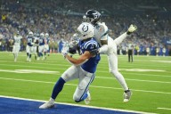 Colts dominate Titans again, improve to 7