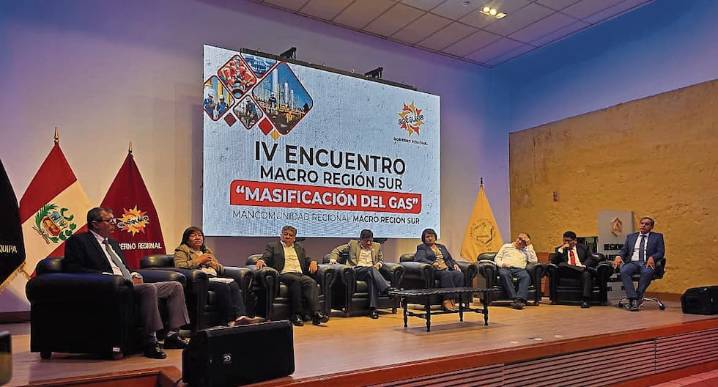 Retoman trabajos de instalación de gas en Arequipa