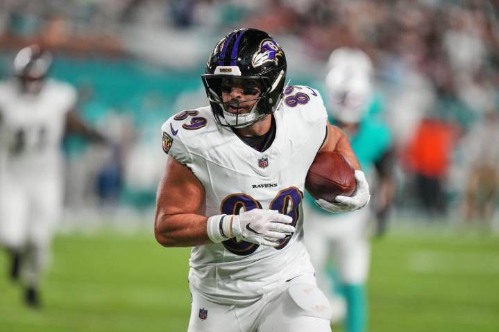 With Lamar Jackson back, Ravens tight ends finally star