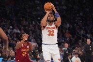 Knicks' Karl-Anthony Towns playing with Grade 2 quad strain