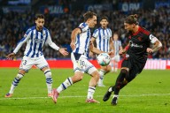 Un doblete de Oyarzábal tumba al Sevilla
