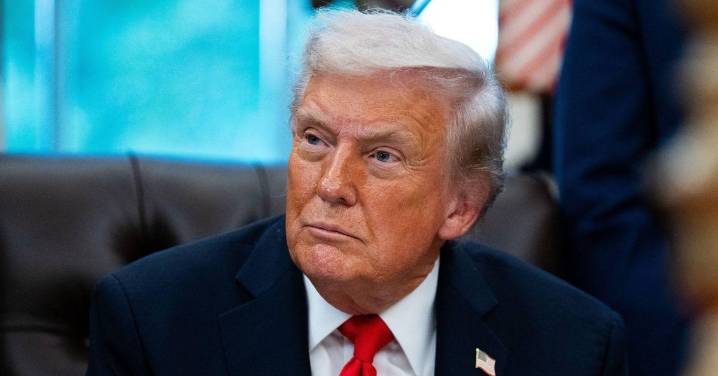 Donald Trump Dodges Question After Reports Swirl He's Seeking to Force the DOJ to Pay Him $230 Million for Being Investigated During the Biden Presidency