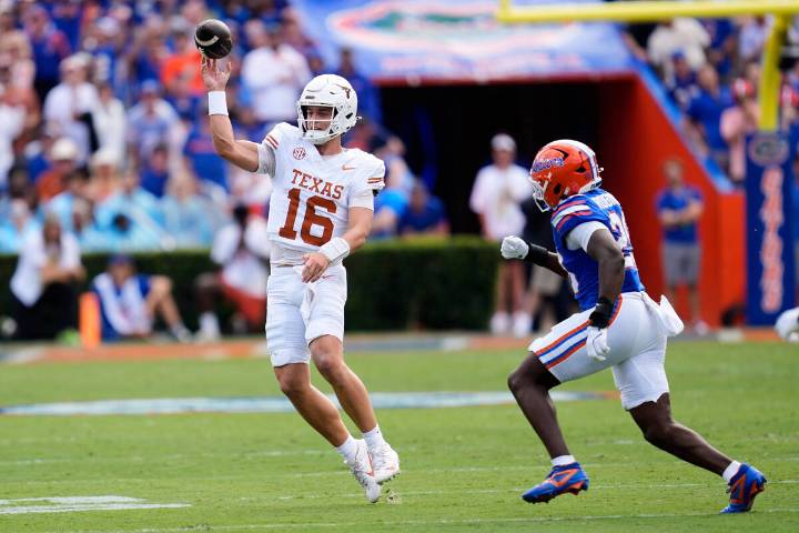 College football best bets, odds from Las Vegas handicappers for Week 7