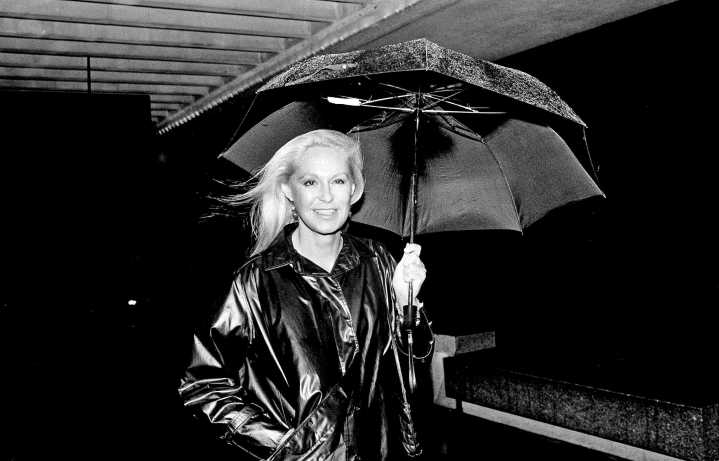 Joan Kennedy dies at 89; classical pianist was first wife of Sen. Edward Kennedy