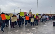 Protestan comerciantes contra supuestos abusos