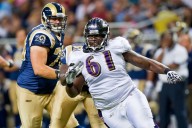 Art Jones: Former SU and Ravens lineman dies at home after his defibrillator went off