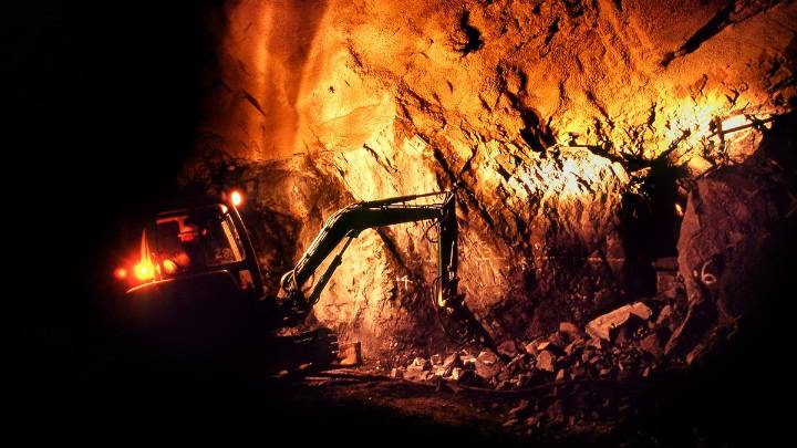 Cobar mine explosion: Two people killed in underground mine blast in Far West NSW, one injured