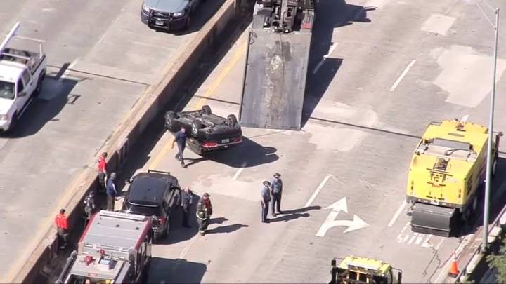Mass. Pike crash in Boston causing traffic delays