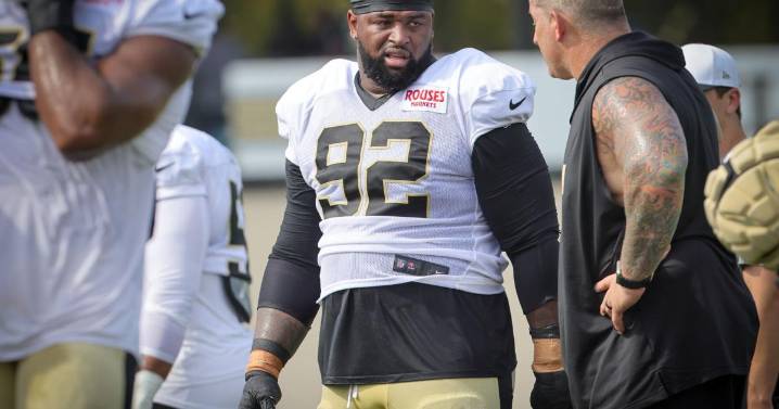 Davon Godchaux would like to see this DC fix his LSU Tigers