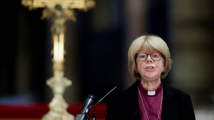 Sarah Mullally, la primera mujer de la historia que dirige la iglesia anglicana