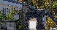 Demo crews tear into East Wing of White House for ballroom construction