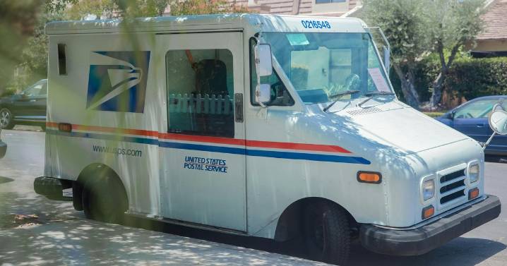Man charged with assaulting USPS worker in Northeast Philly