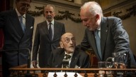 Álvaro Pombo inaugura el curso académico de la RAE con un guiño a las letras aragonesas
